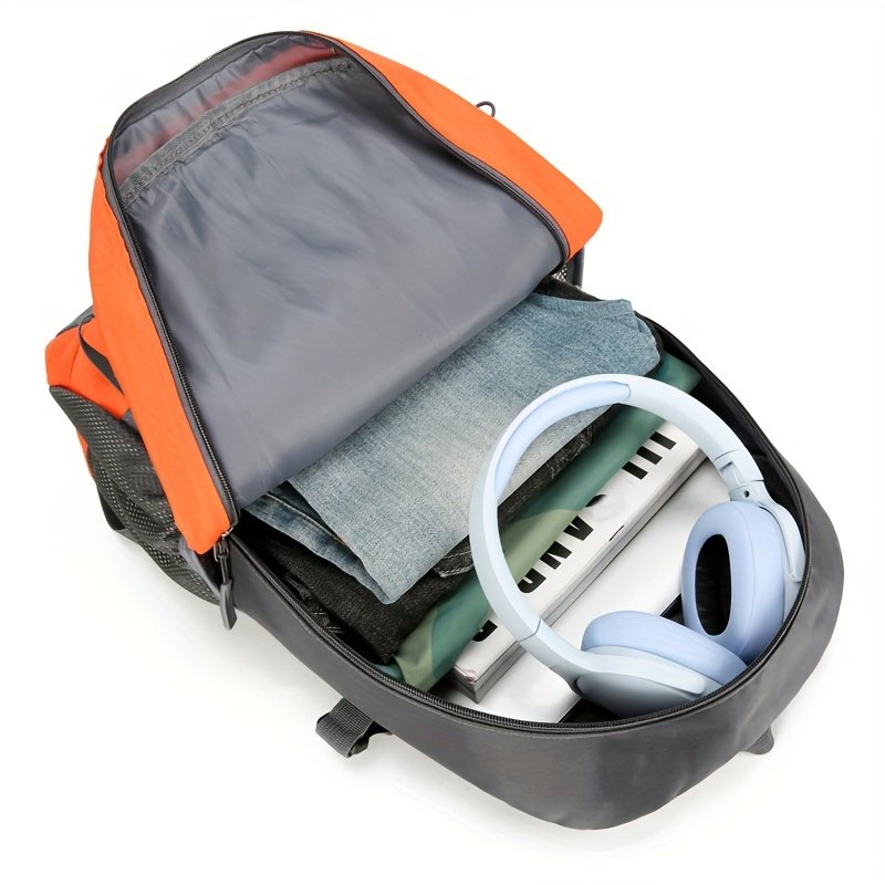 8e5aa93d-9fa2-444b-afb8-9511a9321fa8.jpg Lightweight Hiking Backpack – Large Capacity Outdoor Travel Bag