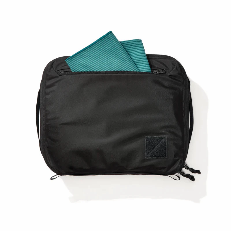 sg-11134201-7rdvf-md6z8jmfegjyda@resize_w900_nl.webp 10L Travel Packing Cube – Clothes & Accessories Organizer